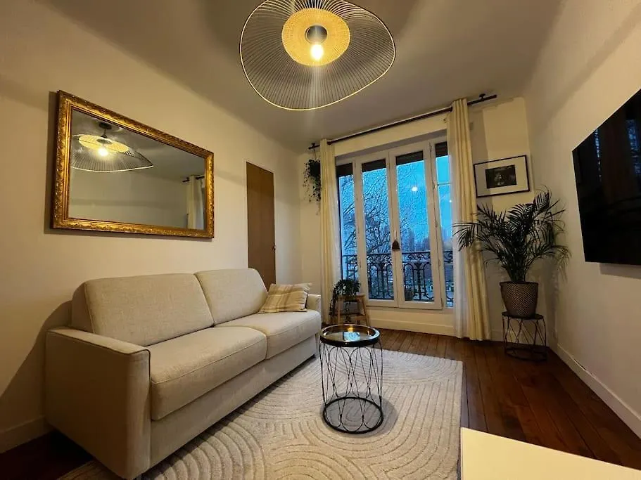 Apartment Ferienwohnung Cosy - Magnifique Vue Sur Parc Georges Brassens Paris