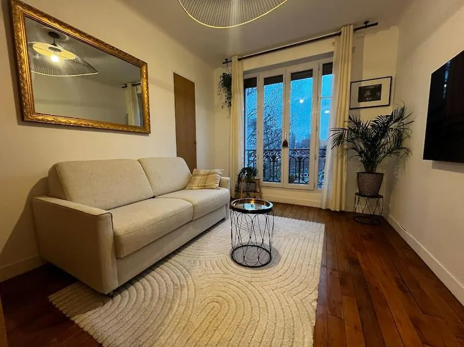 Apartment Ferienwohnung Cosy - Magnifique Vue Sur Parc Georges Brassens Paris